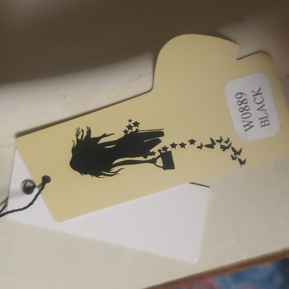 Jolene couture Black heart wallet - Picture 8 of 9